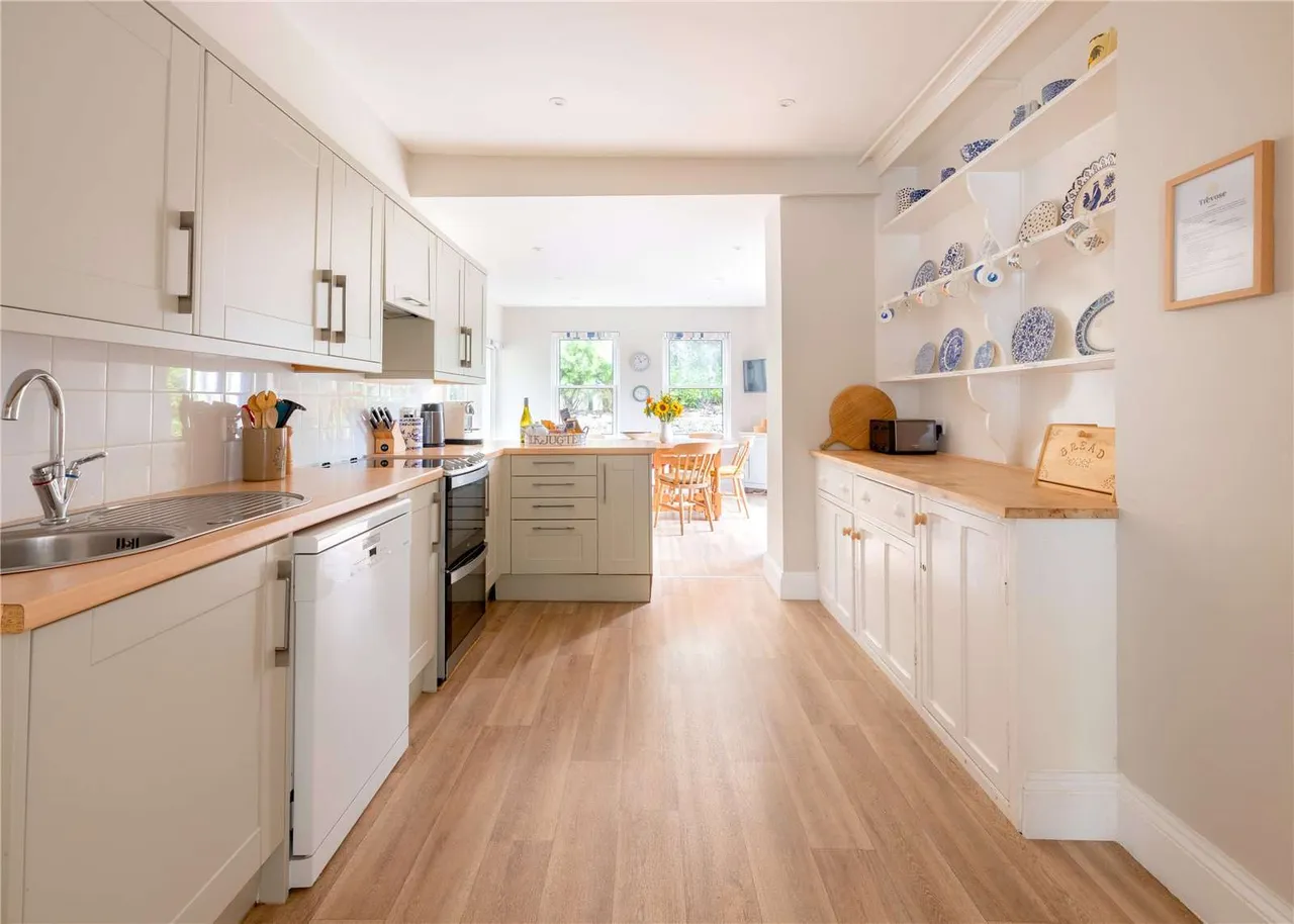 Treyarnon Bay, Padstow, Cornwall, PL28 8JR, photo 8