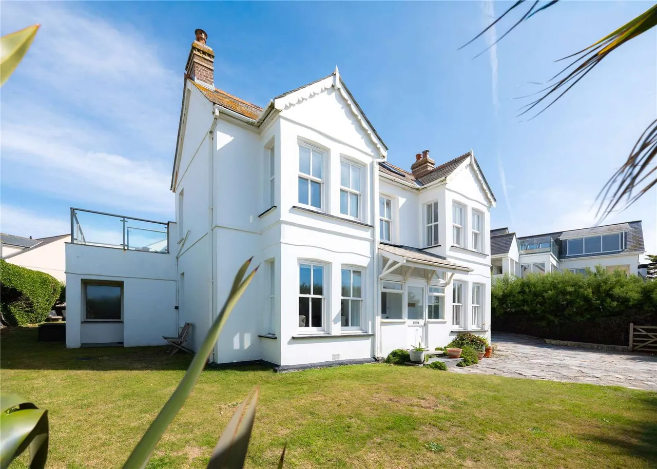 Treyarnon Bay, Padstow, Cornwall, PL28 8JR, photo 2