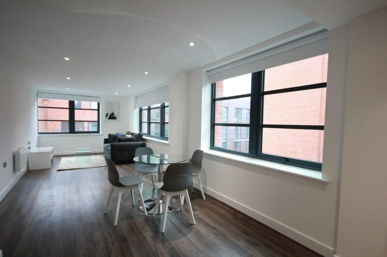 1 bed flat to rent — The Kettleworks, Pope Street, Jewellery Quarter, B1