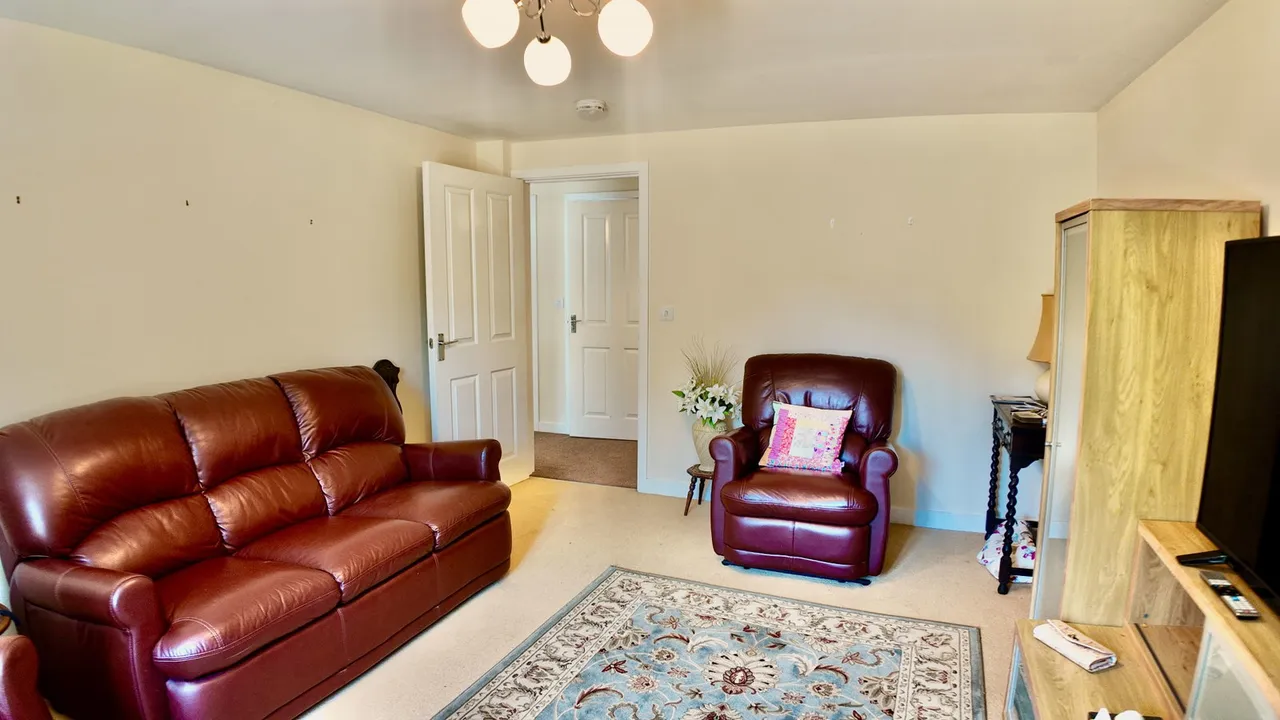 Coed Celynen Drive, Abercarn, NP11, photo 11