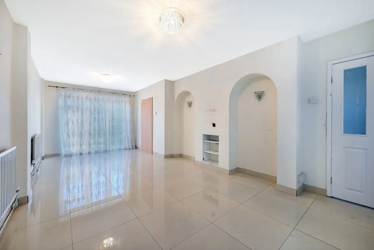 3 bed house for sale — Bowness Crescent, London, SW15 3QN