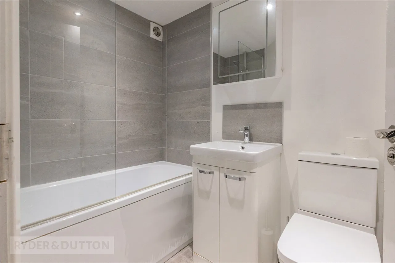 Sandy Lane, Dobcross, OL3, photo 21