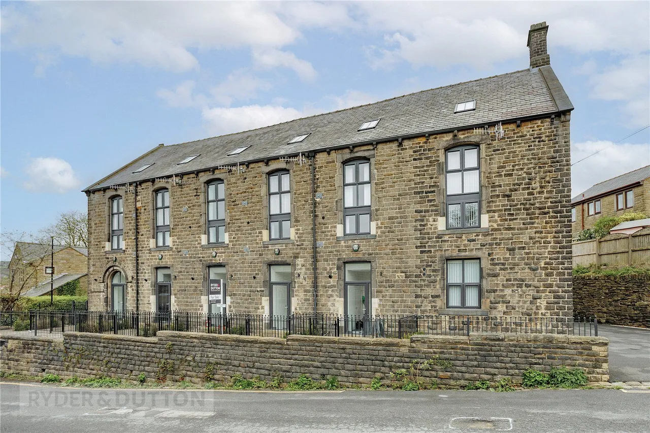 Sandy Lane, Dobcross, OL3, photo 23