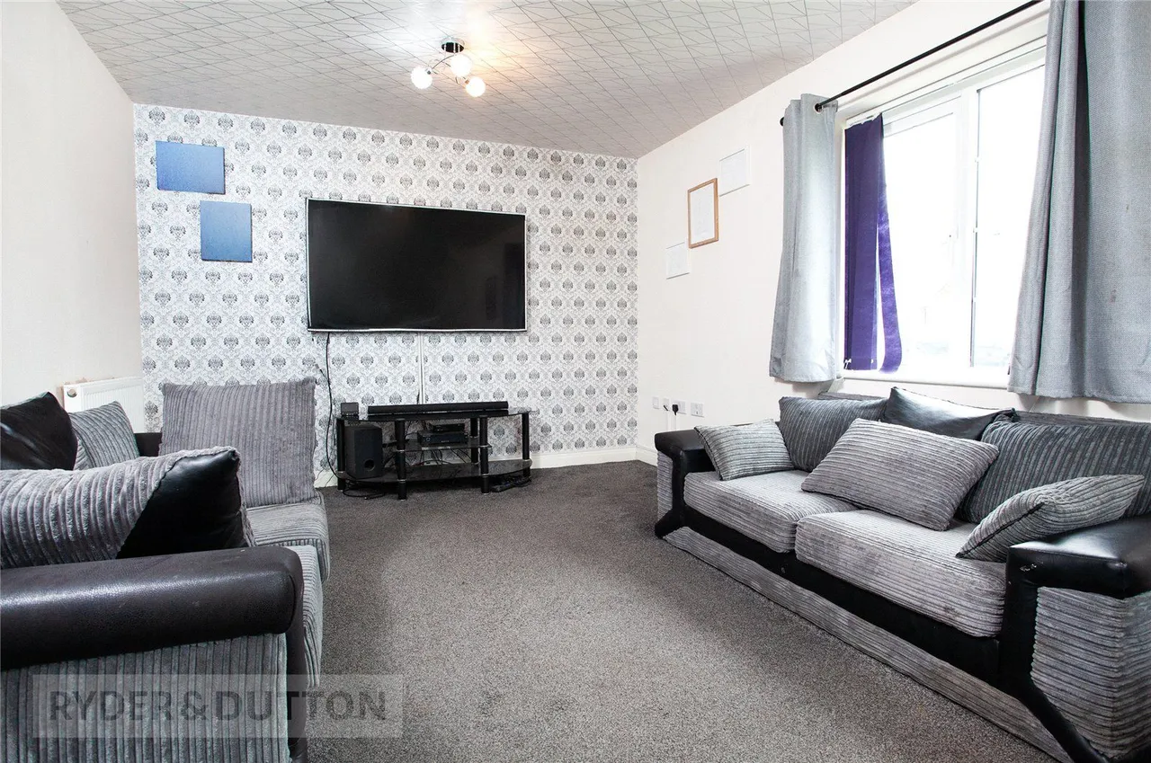 Loughrigg Drive, Middleton, M24, photo 4