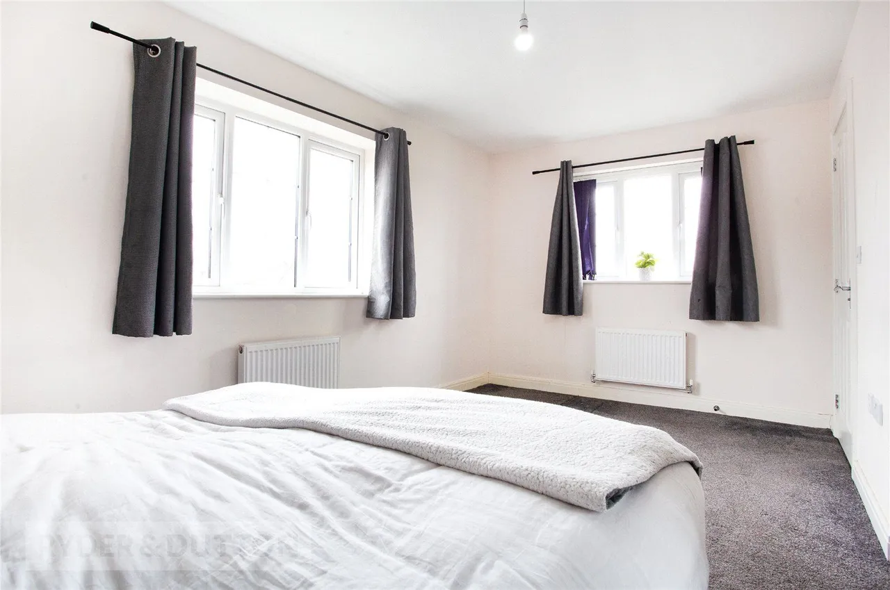 Loughrigg Drive, Middleton, M24, photo 17