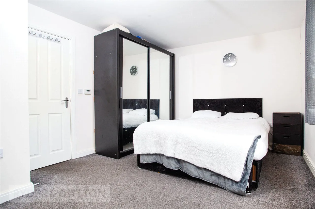 Loughrigg Drive, Middleton, M24, photo 16