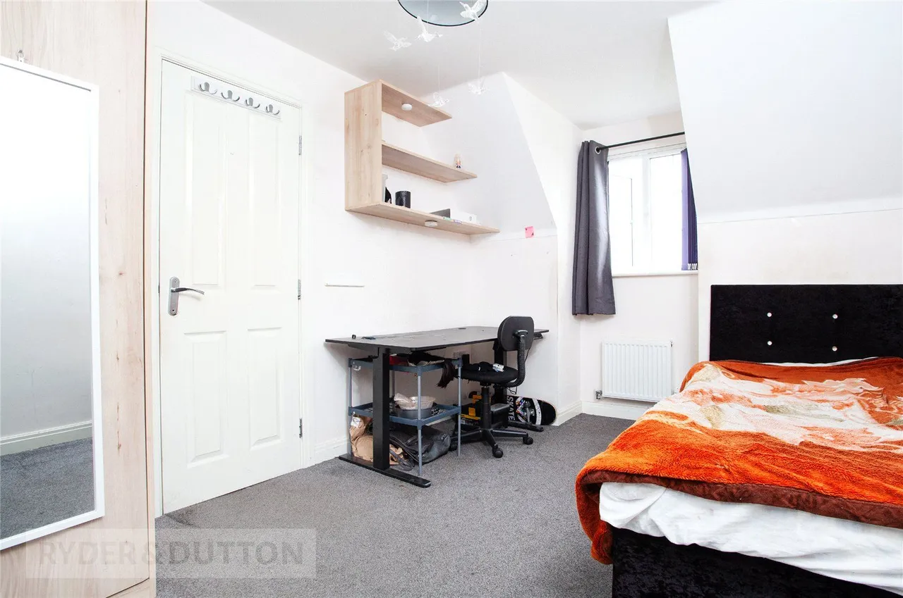 Loughrigg Drive, Middleton, M24, photo 10