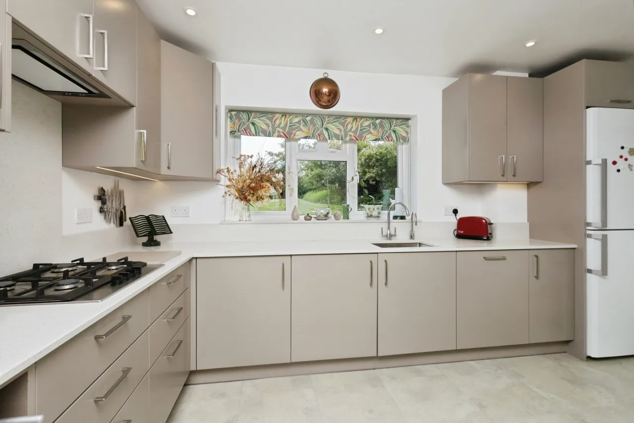 Gorse Hill, Broad Oak, TN21, photo 4