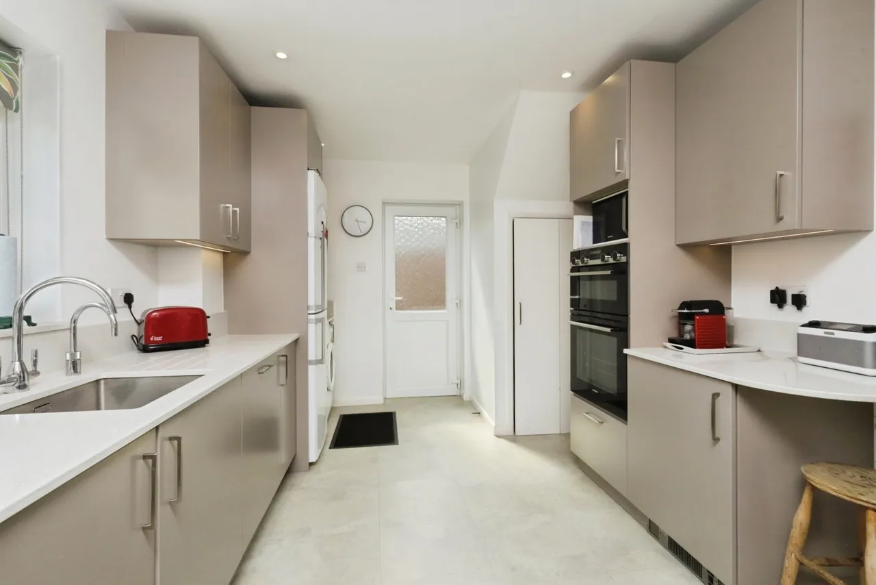 Gorse Hill, Broad Oak, TN21, photo 5