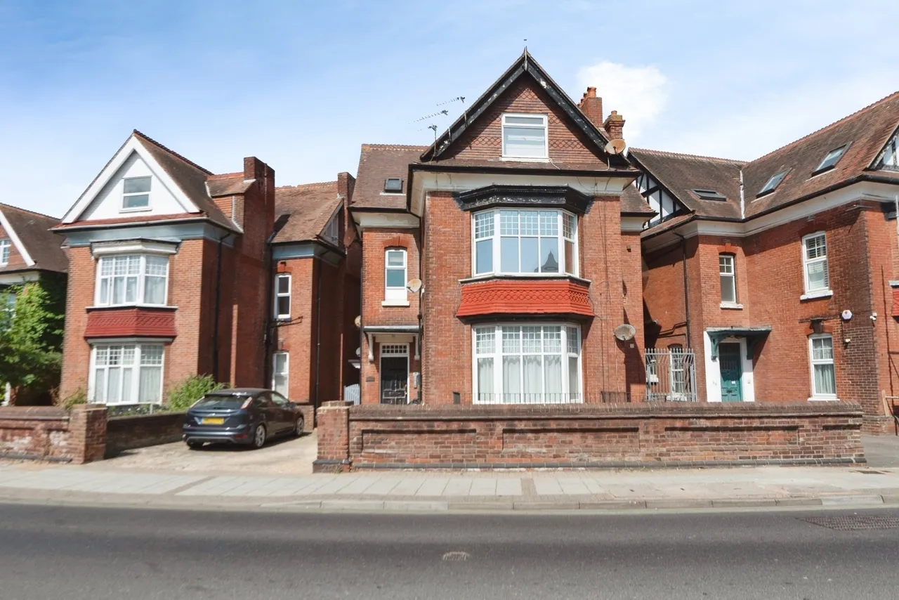 1 bed flat for sale, Victoria Road North, Southsea, PO5