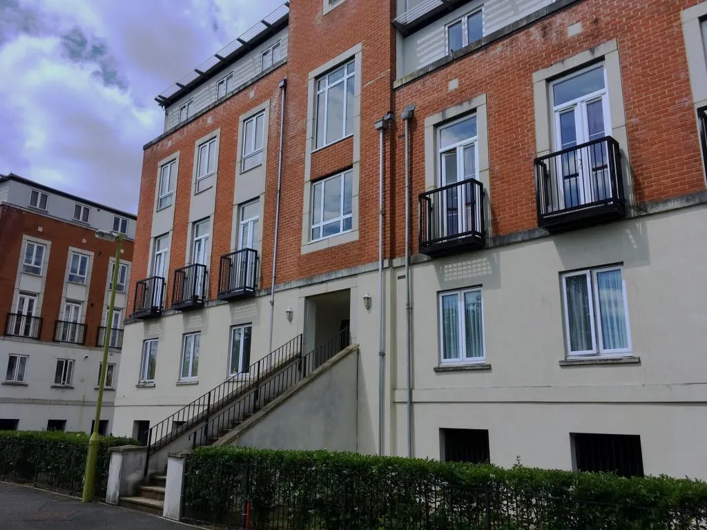 2 bed flat for sale, Mosquito Way, Hatfield, AL10