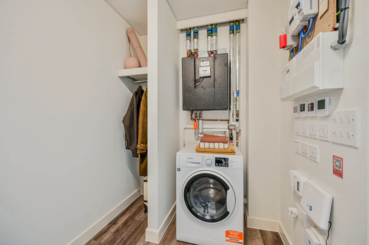 Flat 54, Chapman House, London, photo 5