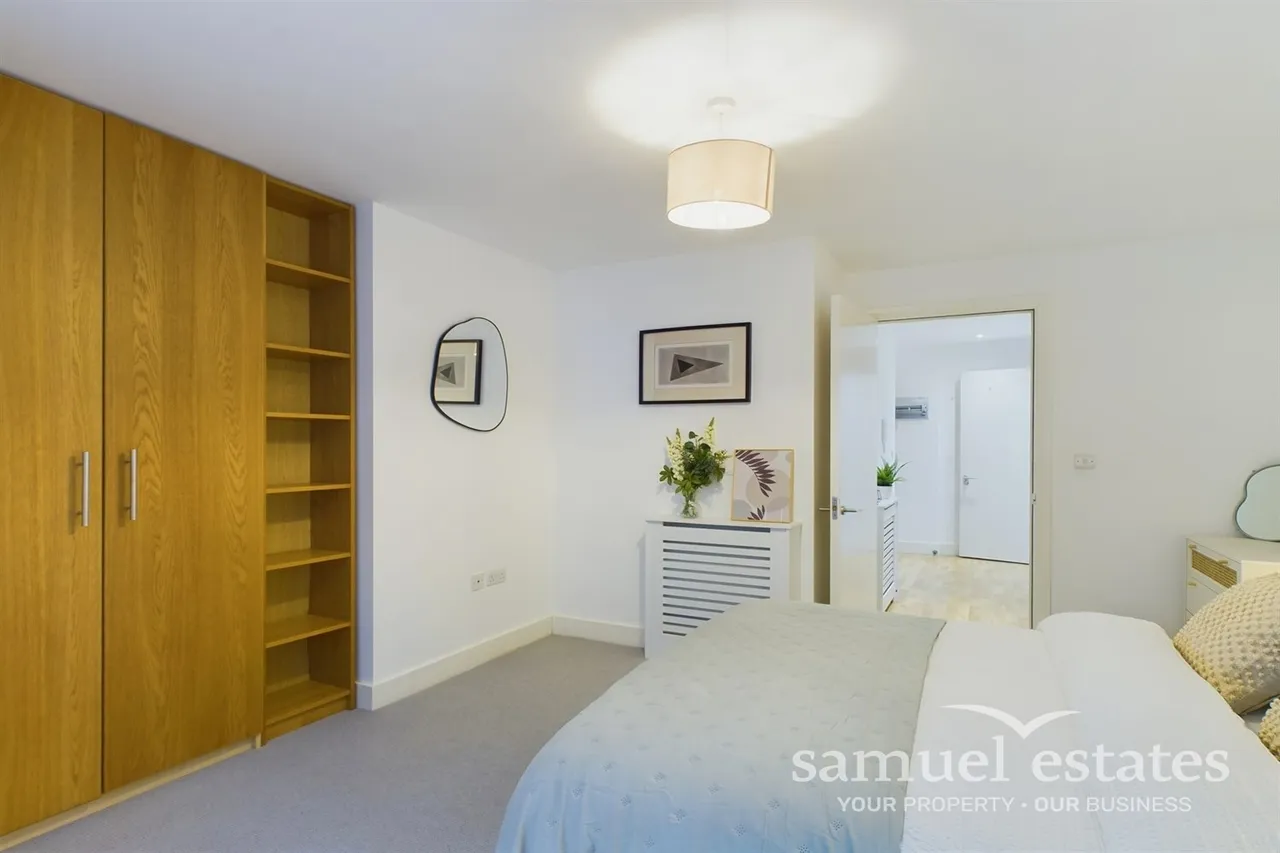 31 Chapter Way, London, SW19 2RP, photo 8