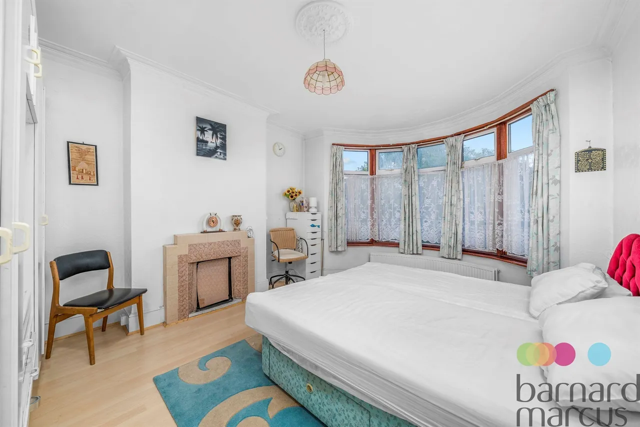 Grove Road, London, N12, photo 14