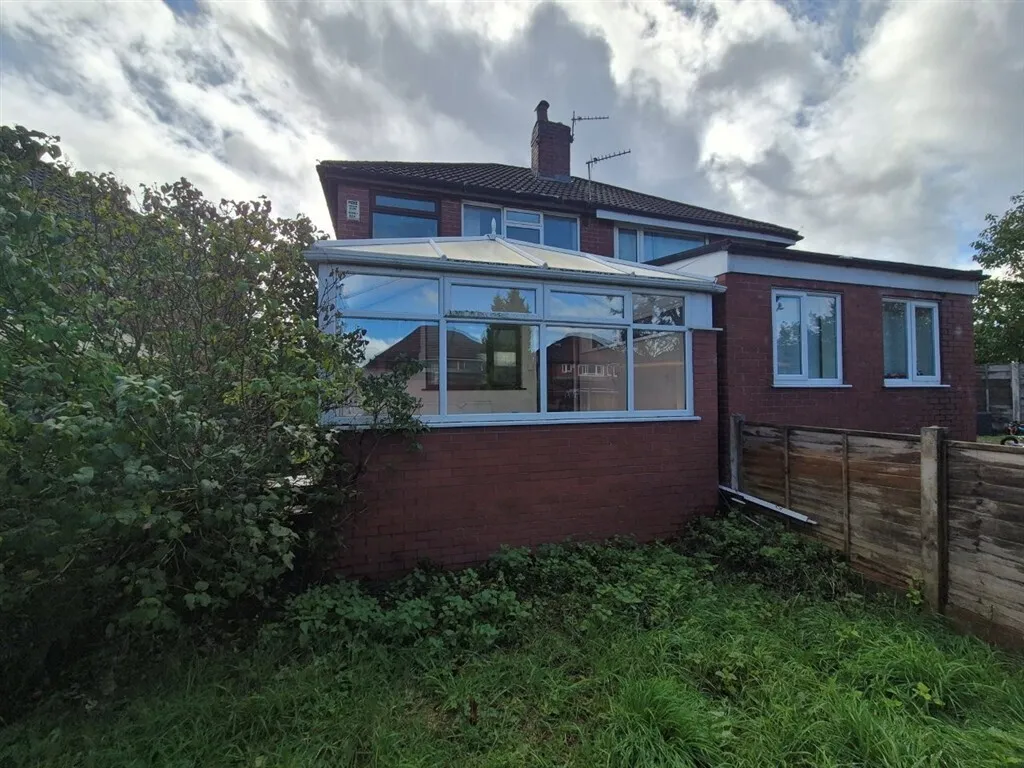 Willows Lane, Rochdale, OL16, photo 2