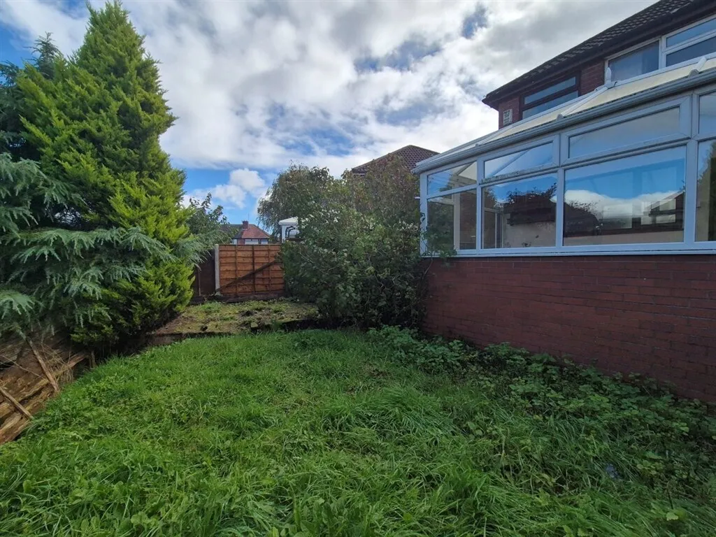 Willows Lane, Rochdale, OL16, photo 6