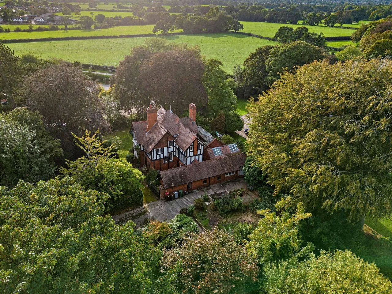 St. Georges Way, Thornton Hough, CH63, photo 26