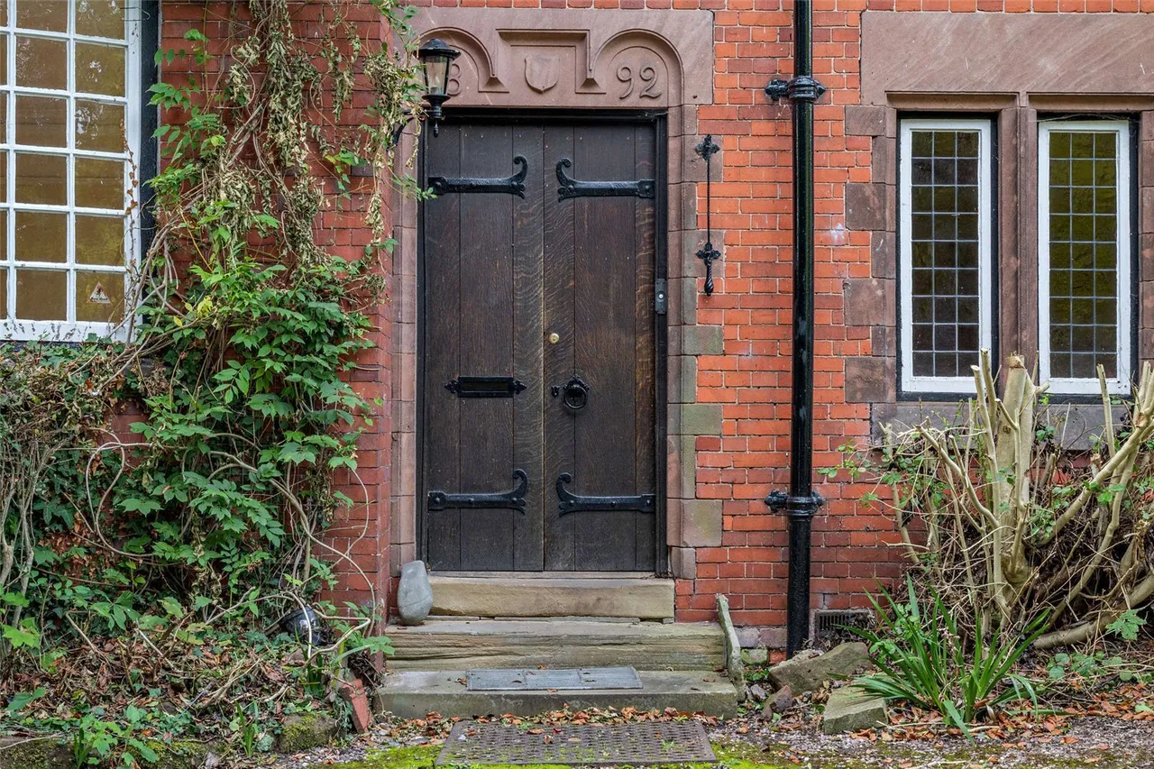 St. Georges Way, Thornton Hough, CH63, photo 32