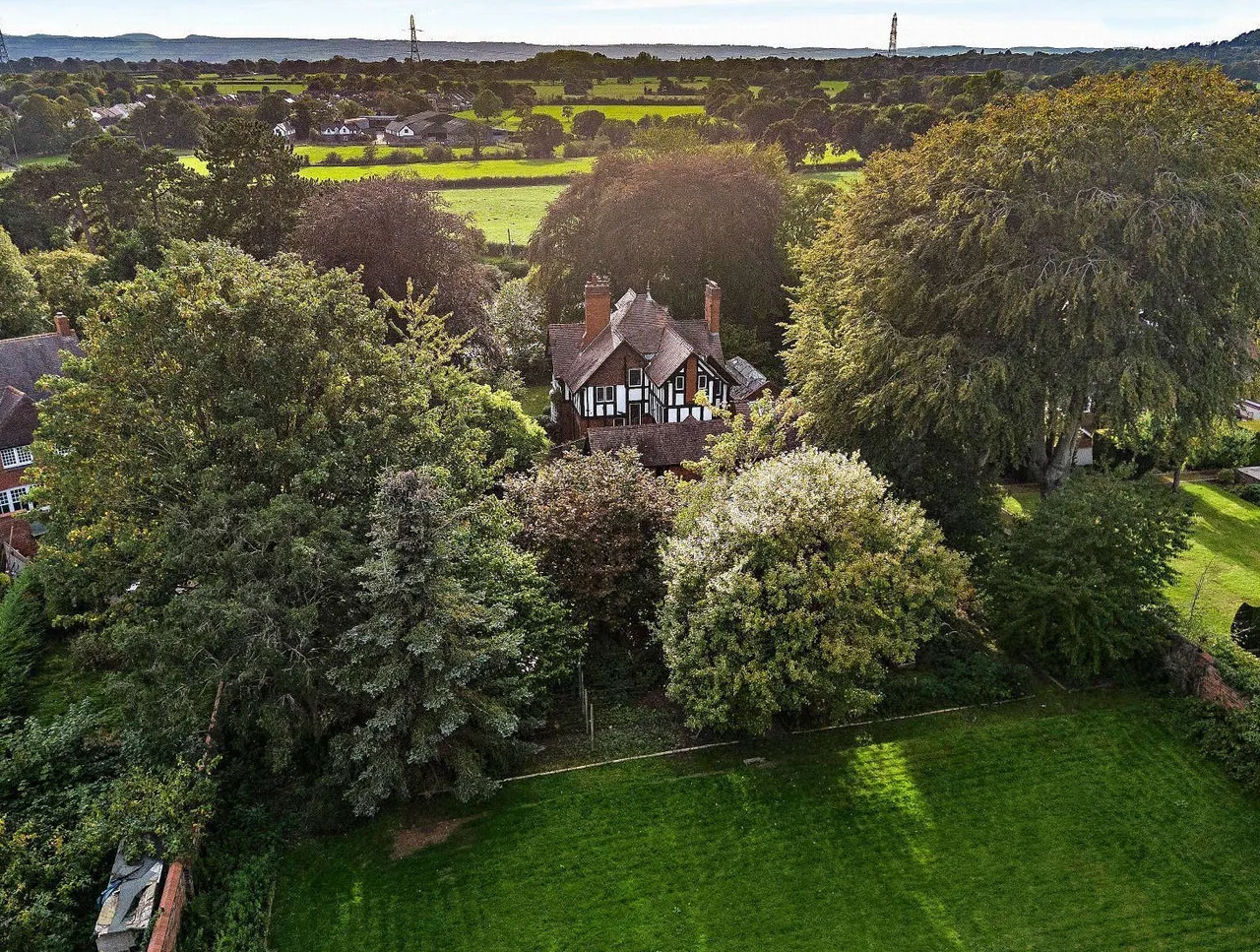 St. Georges Way, Thornton Hough, CH63, photo 27