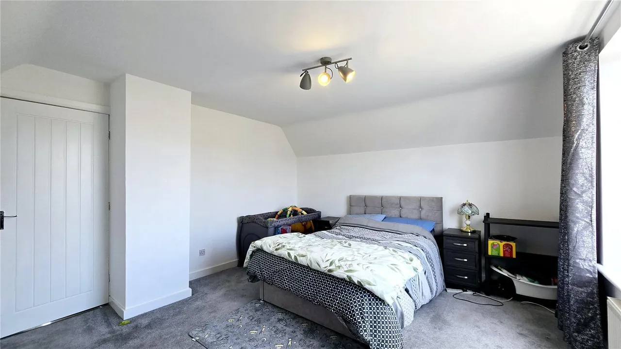 Lewascote, Holyhead, LL65, photo 9
