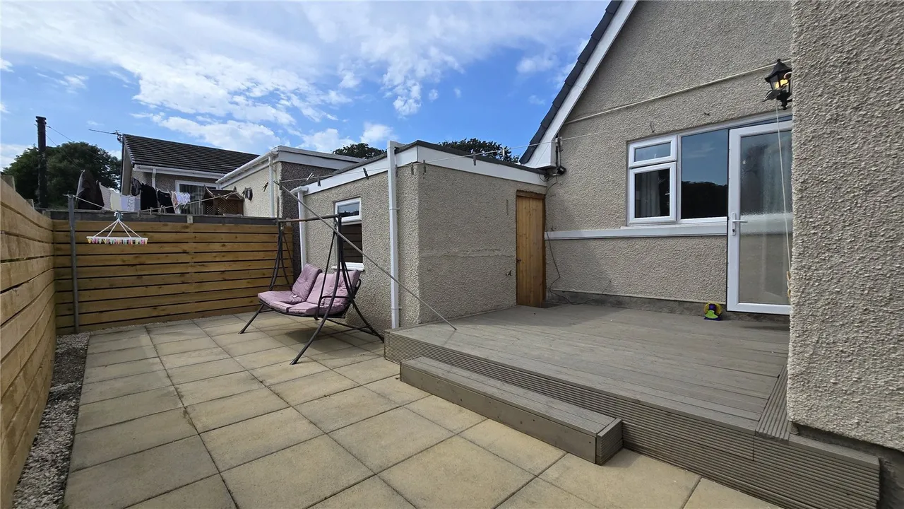 Lewascote, Holyhead, LL65, photo 15
