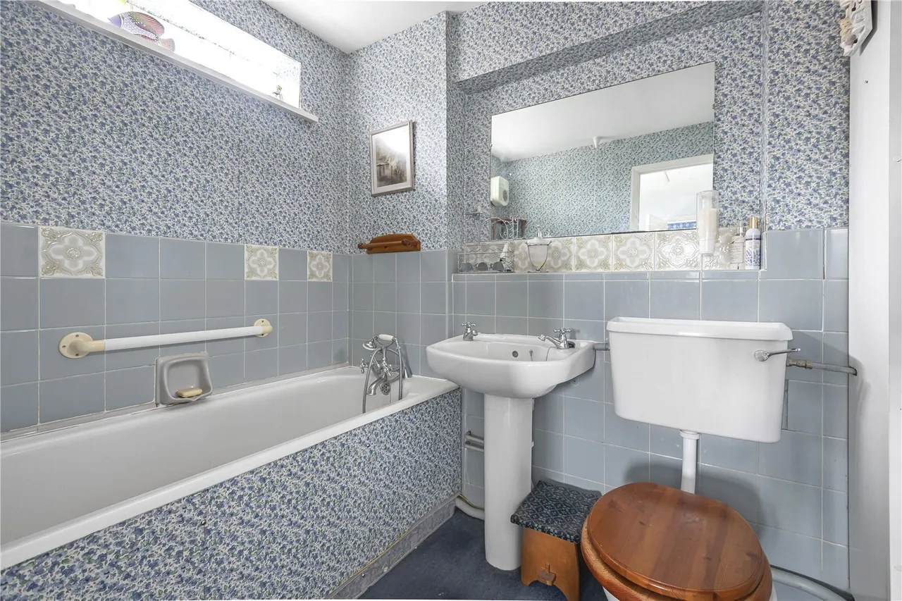 Elizabeth Close, Henley-on-Thames, RG9, photo 14