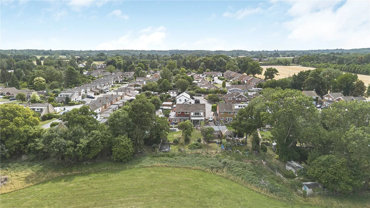 Elizabeth Close, Henley-on-Thames, RG9, photo 18