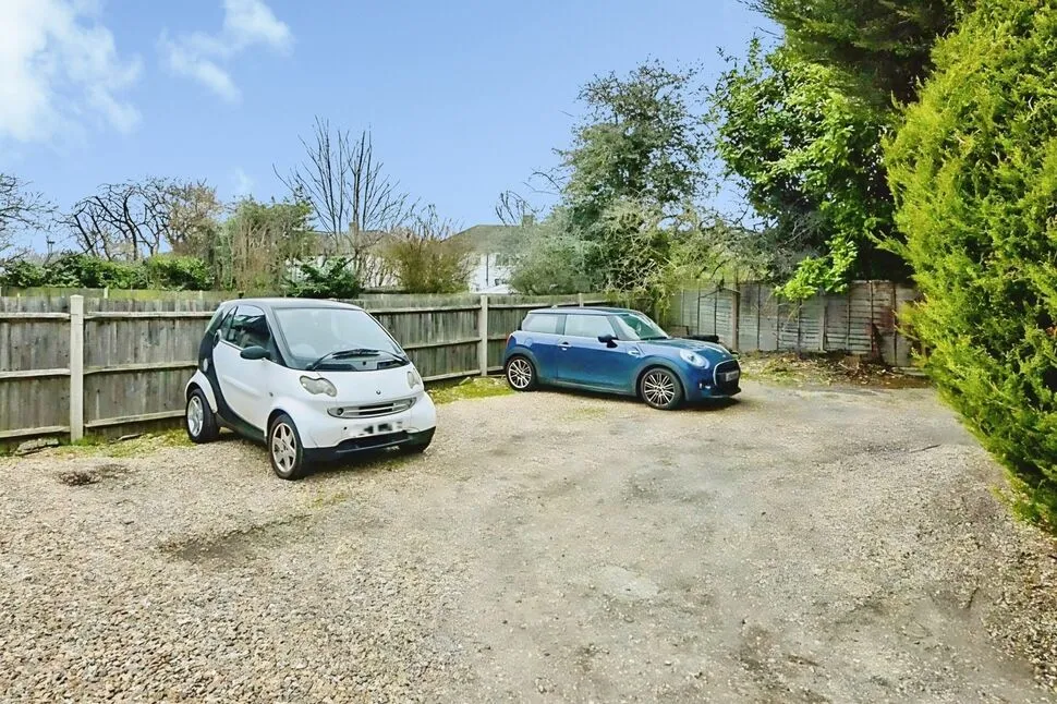 Horseshoe Lane, Watford, WD25, photo 9