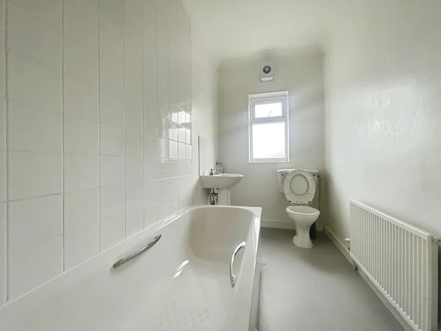 Horseshoe Lane, Watford, WD25, photo 7