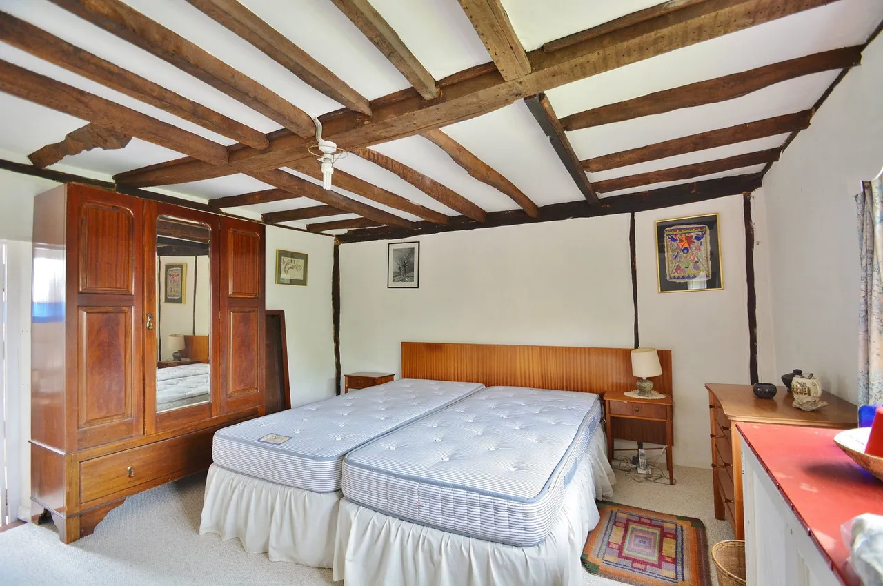 Worminghall Road, Oakley, photo 11