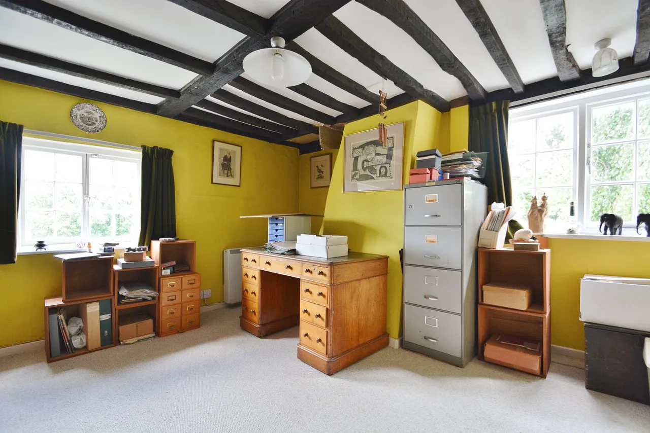 Worminghall Road, Oakley, photo 15