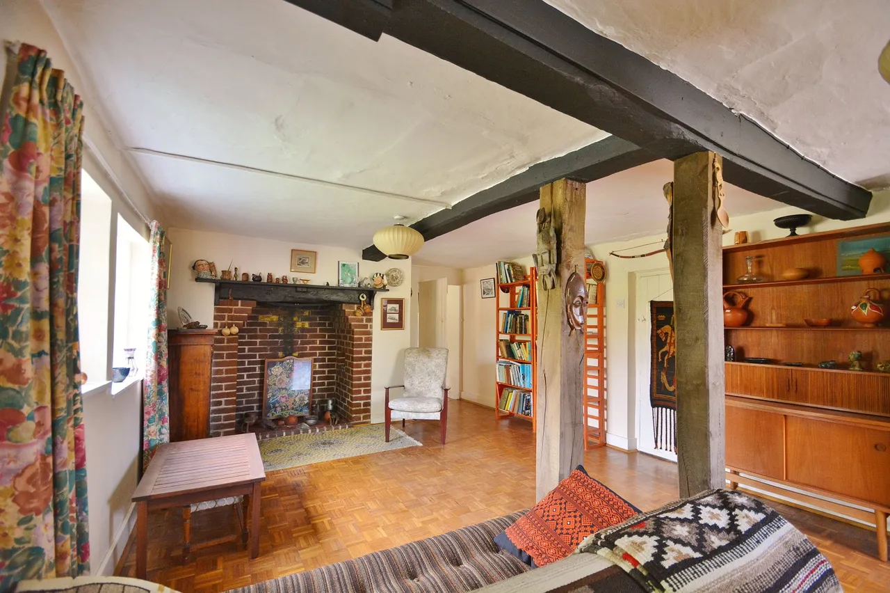 Worminghall Road, Oakley, photo 4