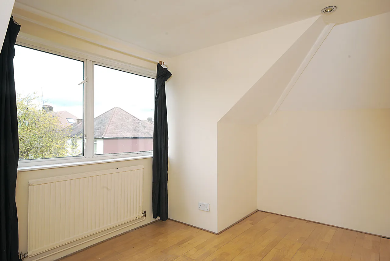 Flat A, 142 Anson Road, London, photo 5