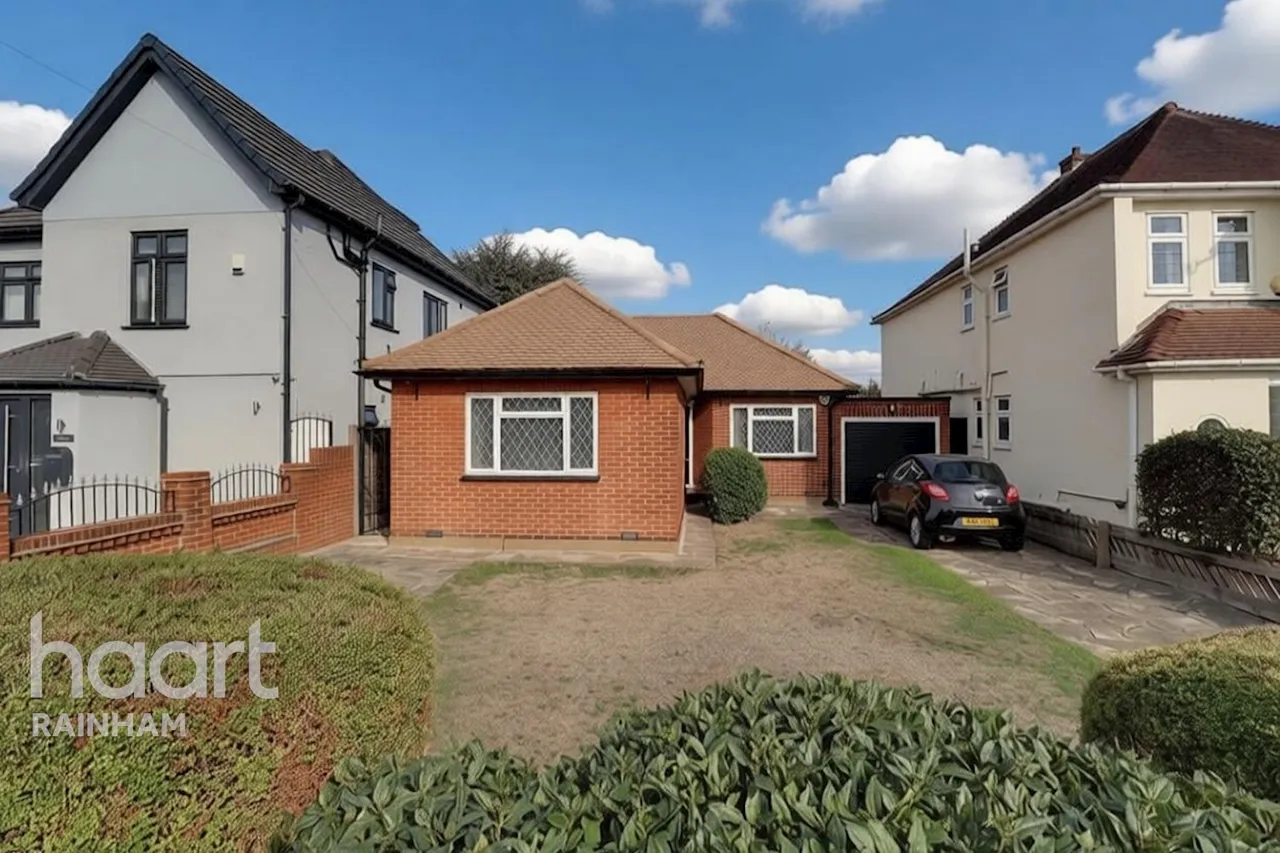 Lambs Lane North, Rainham, RM13, photo 18