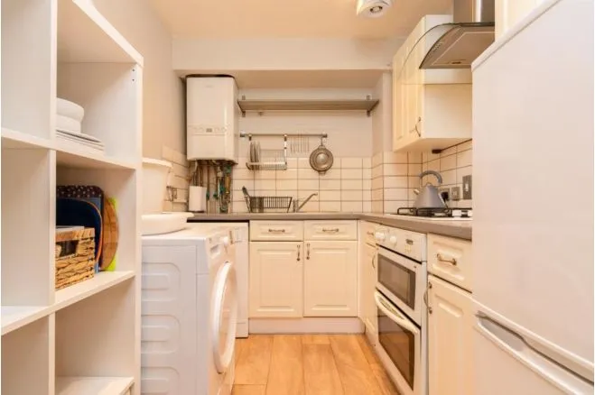 Aspen Vale, Whyteleafe, CR3, photo 11