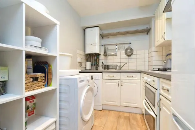 Aspen Vale, Whyteleafe, CR3, photo 12
