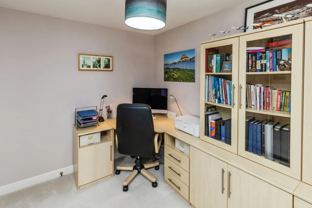 Breton Close, Chester, CH2, photo 23