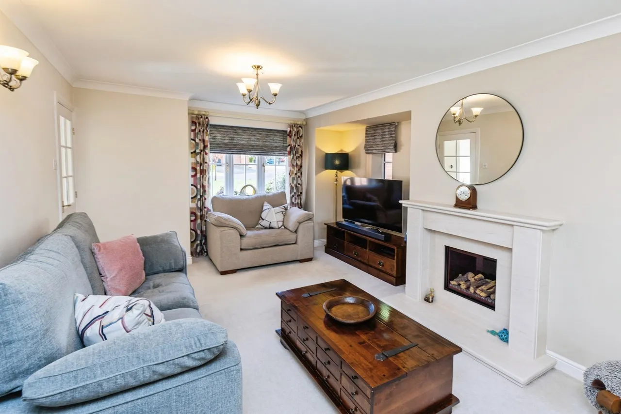 Breton Close, Chester, CH2, photo 6