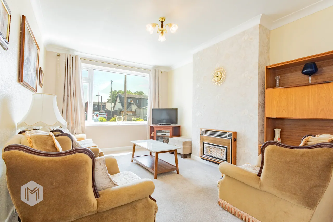 Ulleswater Close, Little Lever, Bolton, BL3 1UD, photo 3