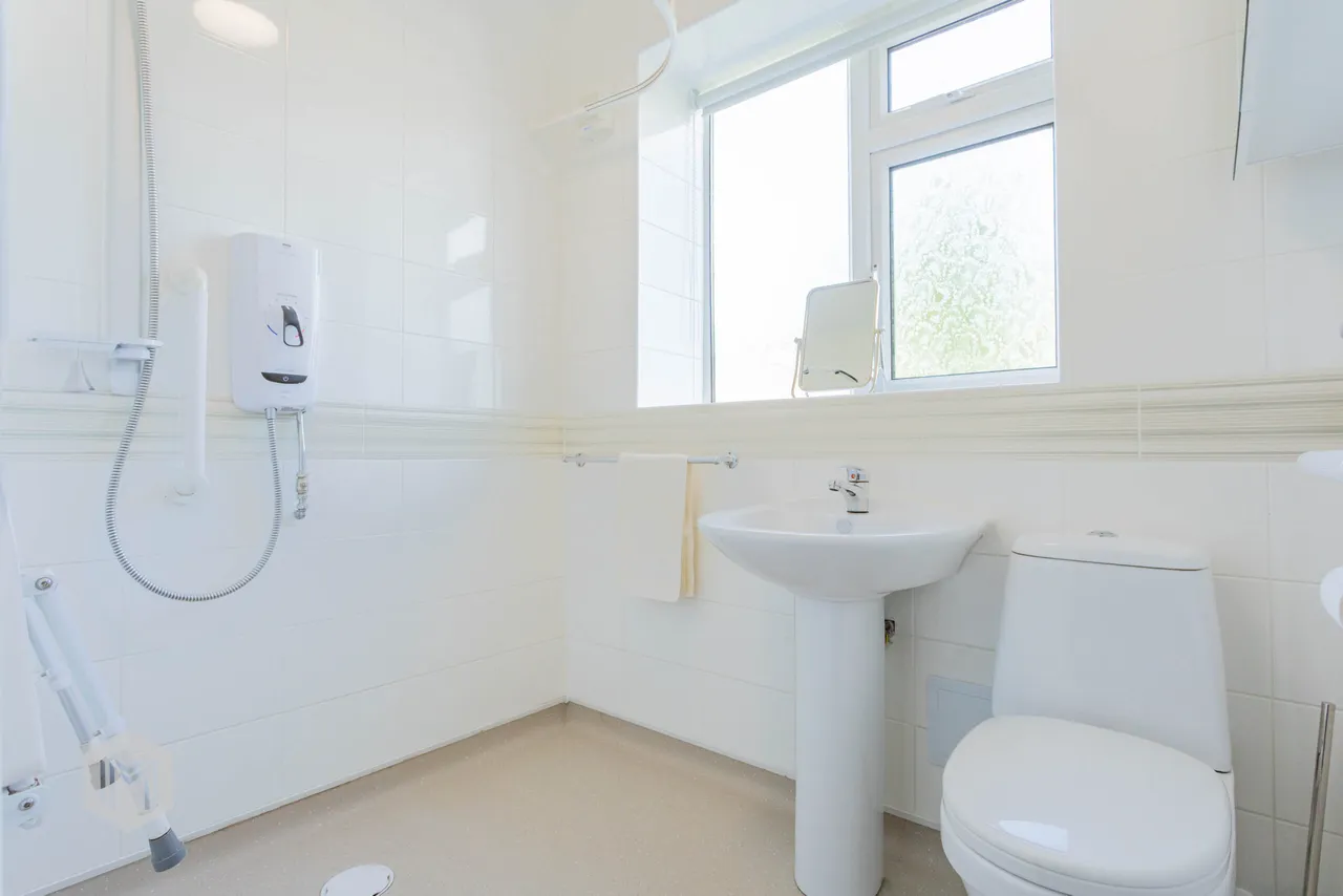 Ulleswater Close, Little Lever, Bolton, BL3 1UD, photo 10