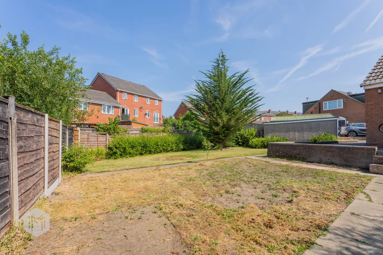 Ulleswater Close, Little Lever, Bolton, BL3 1UD, photo 20