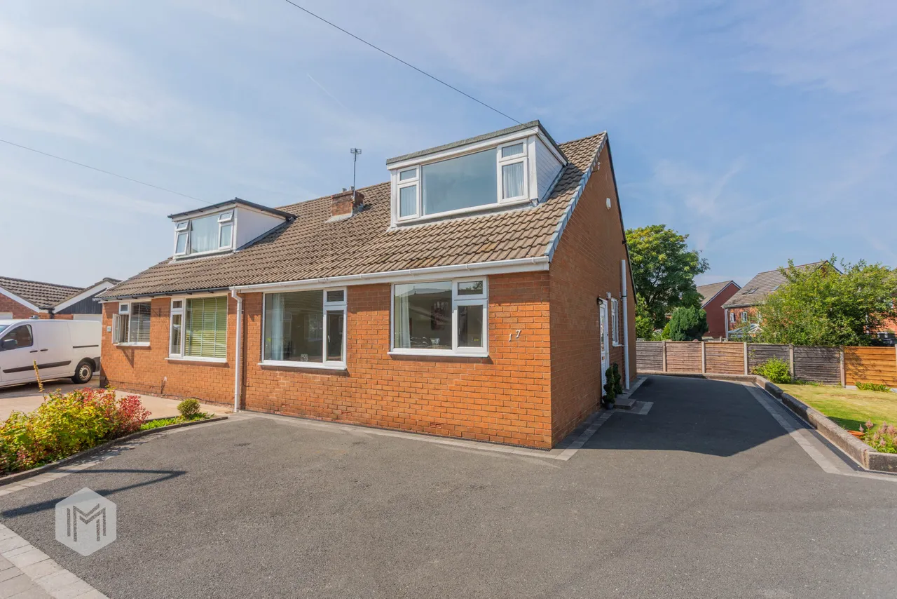 3 bed house for sale — Ulleswater Close, Little Lever, Bolton, BL3 1UD