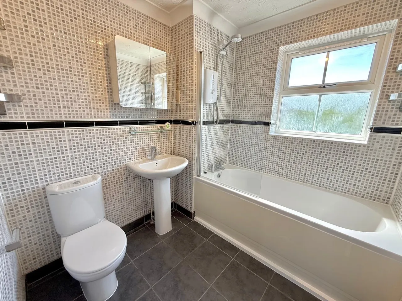 Pasture Close, Swindon, Wiltshire, SN2 2UH, photo 14