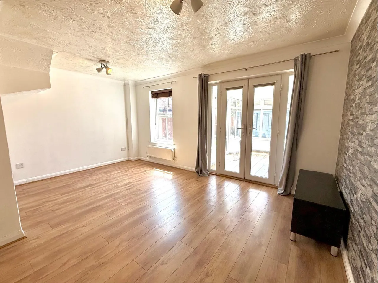 Pasture Close, Swindon, Wiltshire, SN2 2UH, photo 5