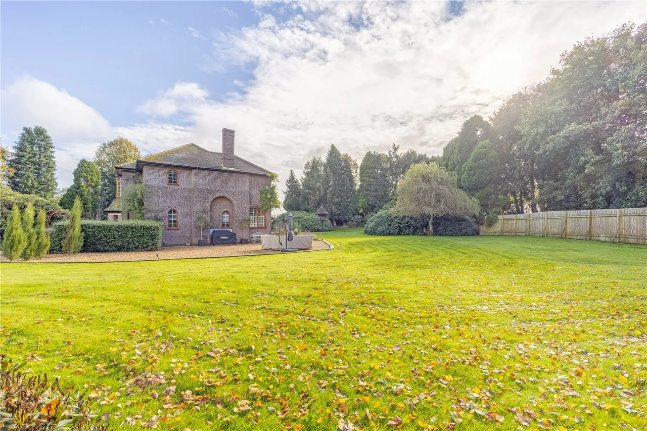 Belvoir Road, Eaton, NG32, photo 34