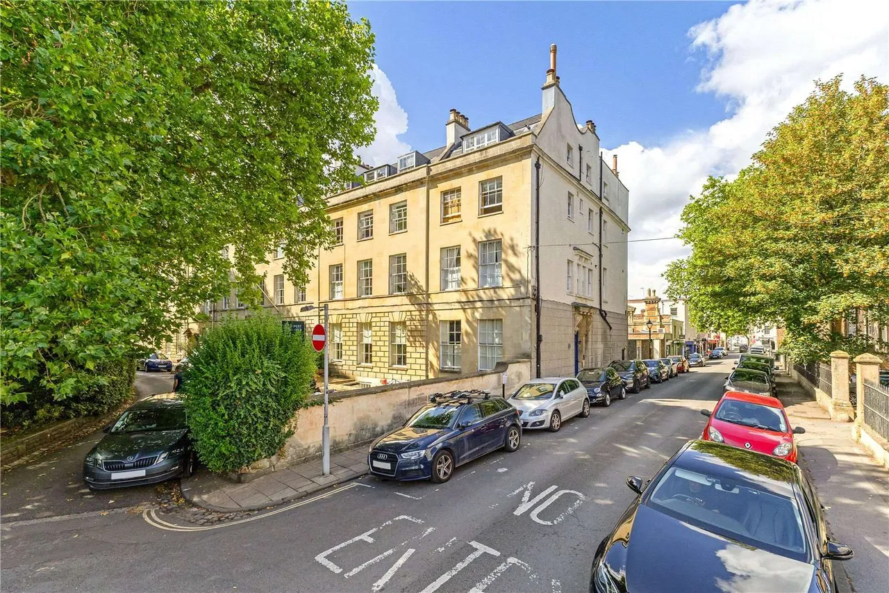 2 bed flat to rent — Rodney Place, Bristol, Somerset, BS8 4HZ