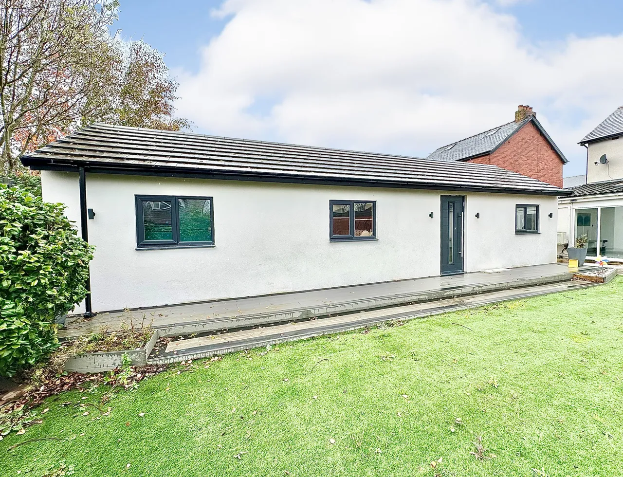 Black Bull Lane, Preston, Lancashire, PR2 3JX, photo 27