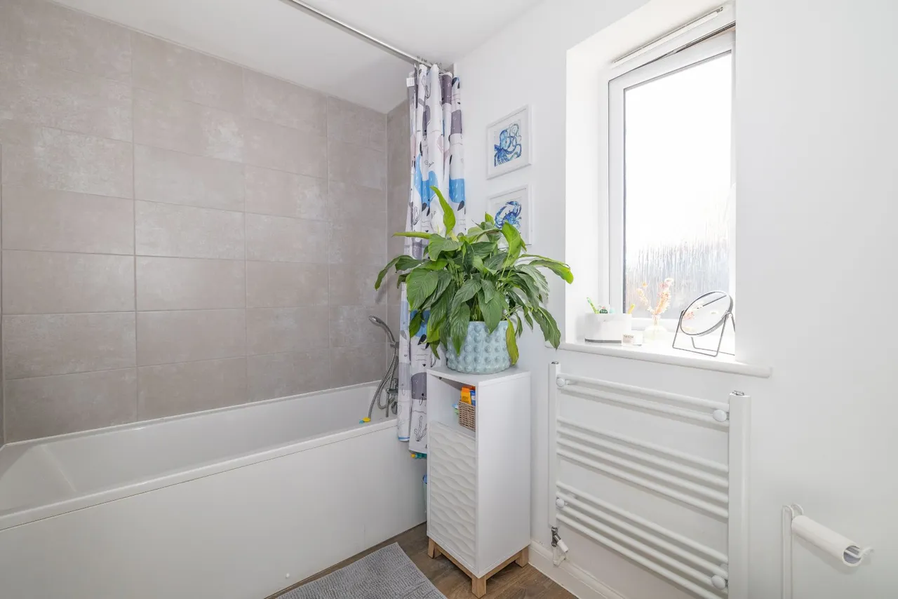 Breeze Meadow, Faversham, ME13, photo 9