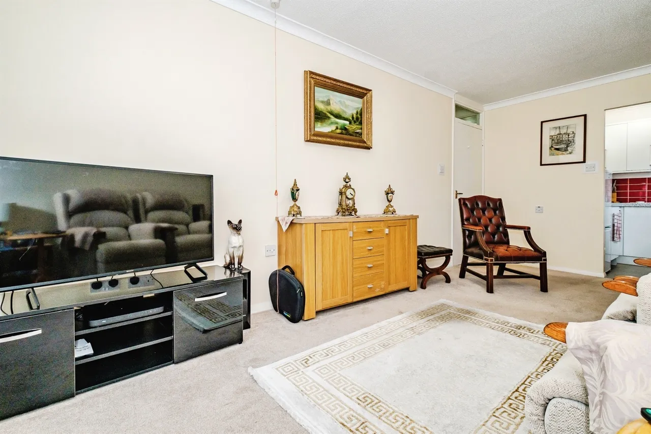 Freshbrook Road, Lancing, BN15, photo 3
