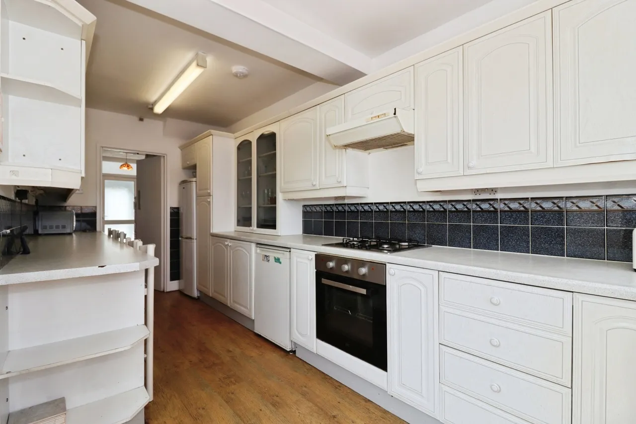 Ninth Avenue, Bristol, Gloucestershire, BS7, photo 4